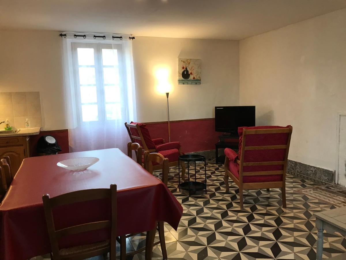 Gites & Chambres D'Hotes Peyrecout Laparrouquial Экстерьер фото